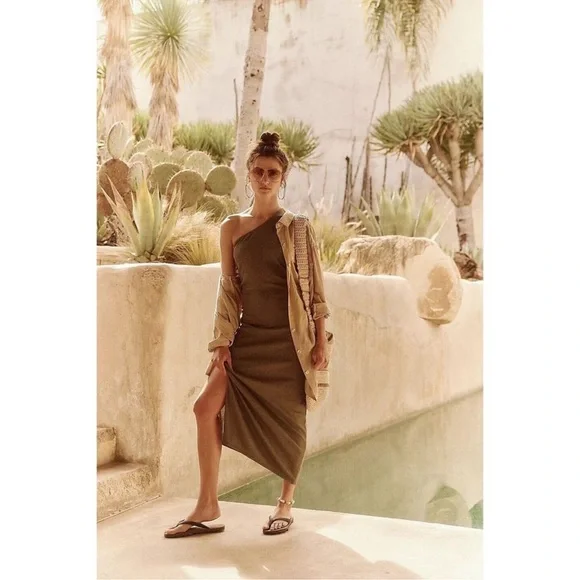 Elegant Pink One-Shoulder Dress by free people Saturday night dress - Picture 5 of 5